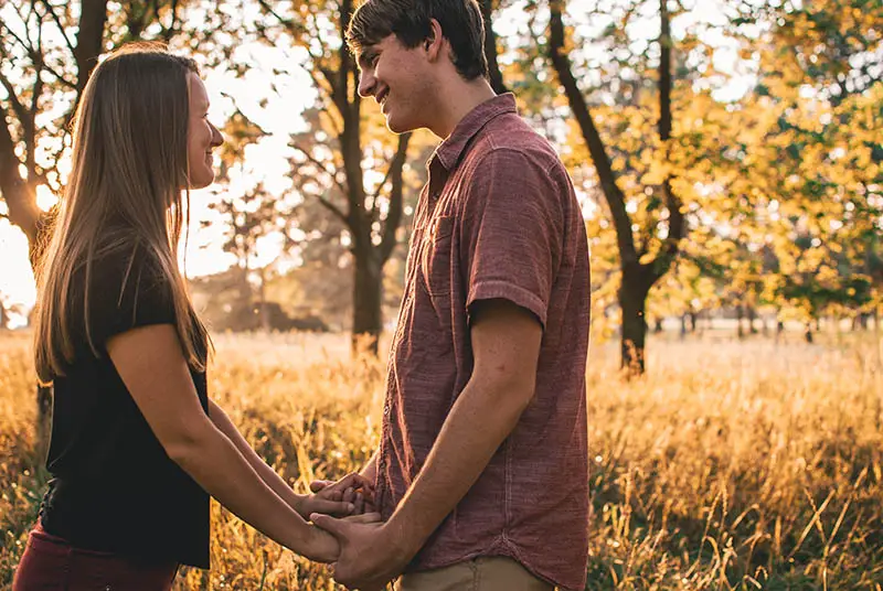 Dating en man som är känslomässigt otillgänglig