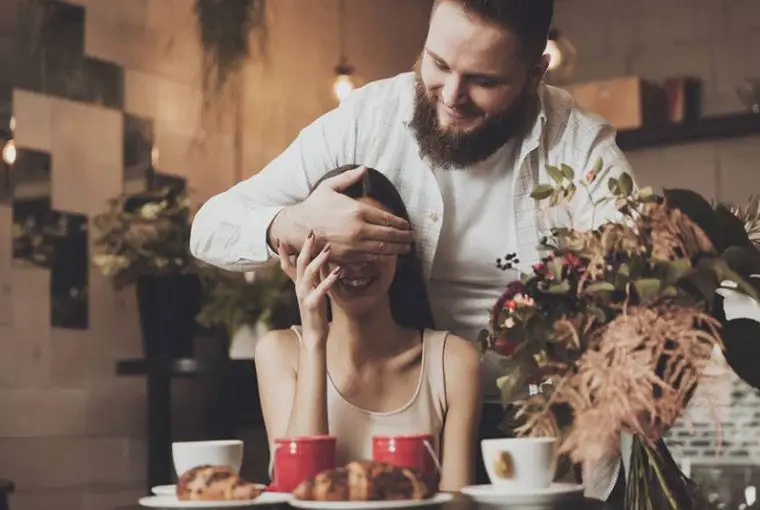 Det Finns Ingenting Som Hindrar Honom Från Att Engagera Sig, Om Han Verkligen Vill Ha Dig